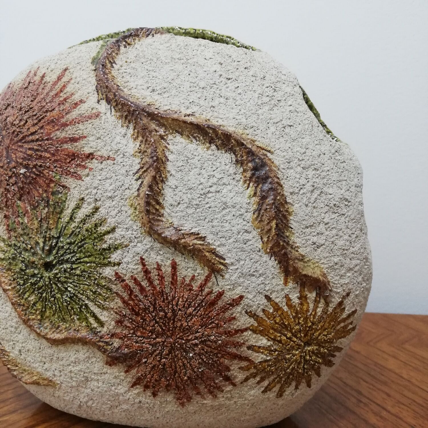 Vase or pique ceramic flowers height 20cm