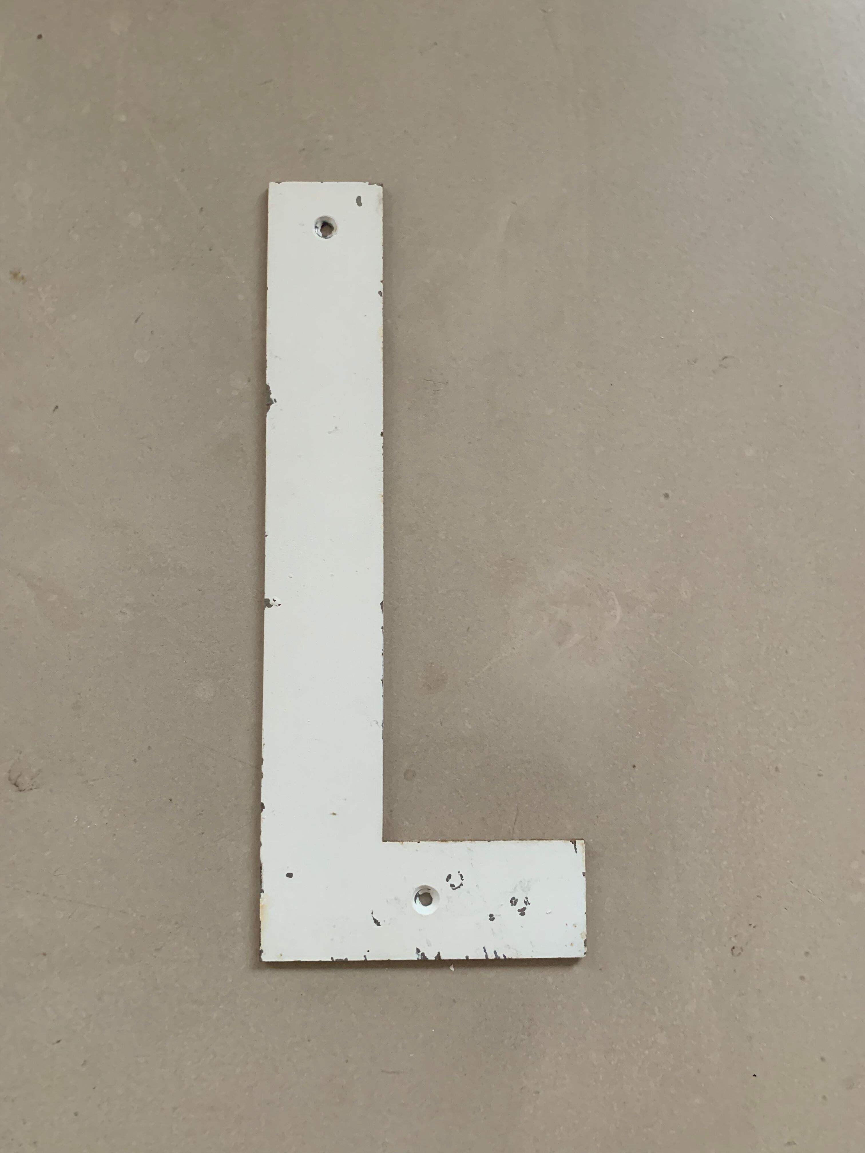 Old sign letter L / /27cm