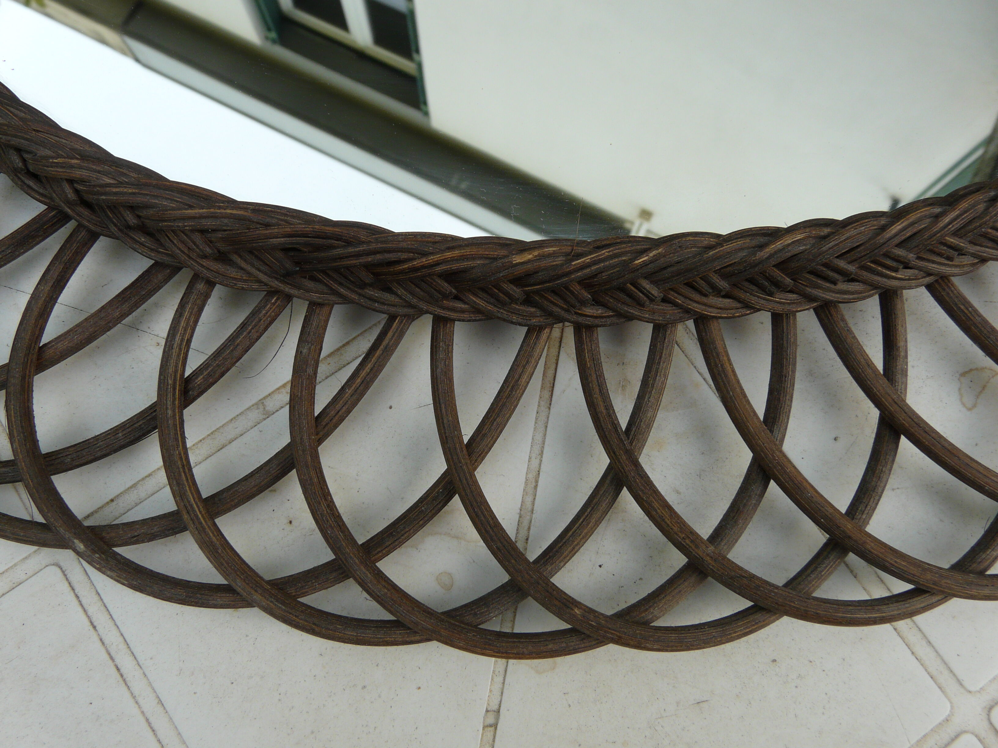 Oval rattan mirror 48x36.5 60s - 70s