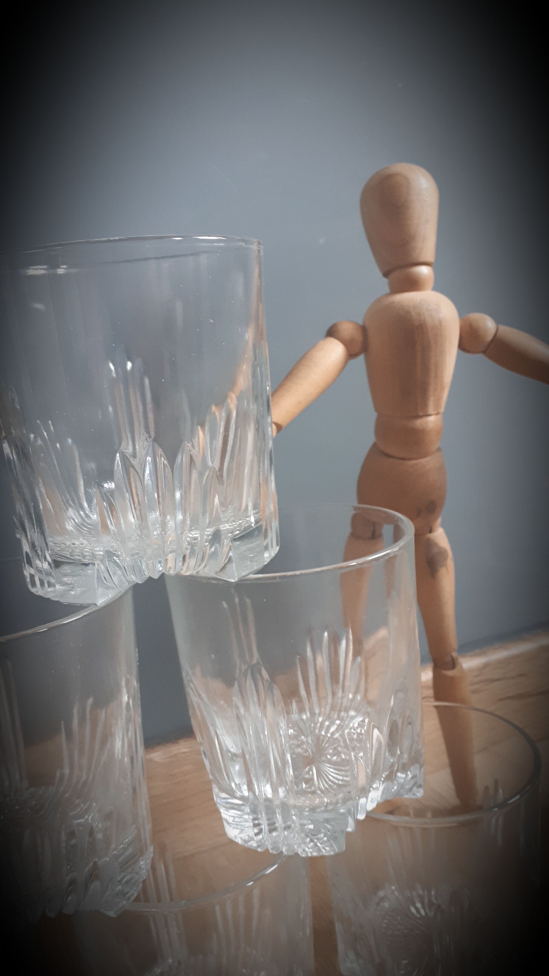 Set 6 sky glasses and square carafe