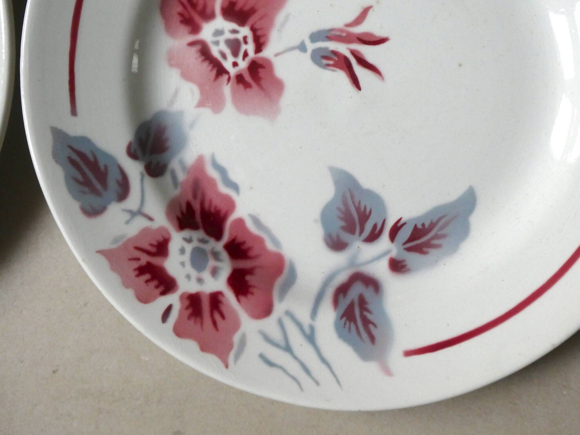 Lot of 6 to Digoin Sarreguemines dessert plates, model Clematis