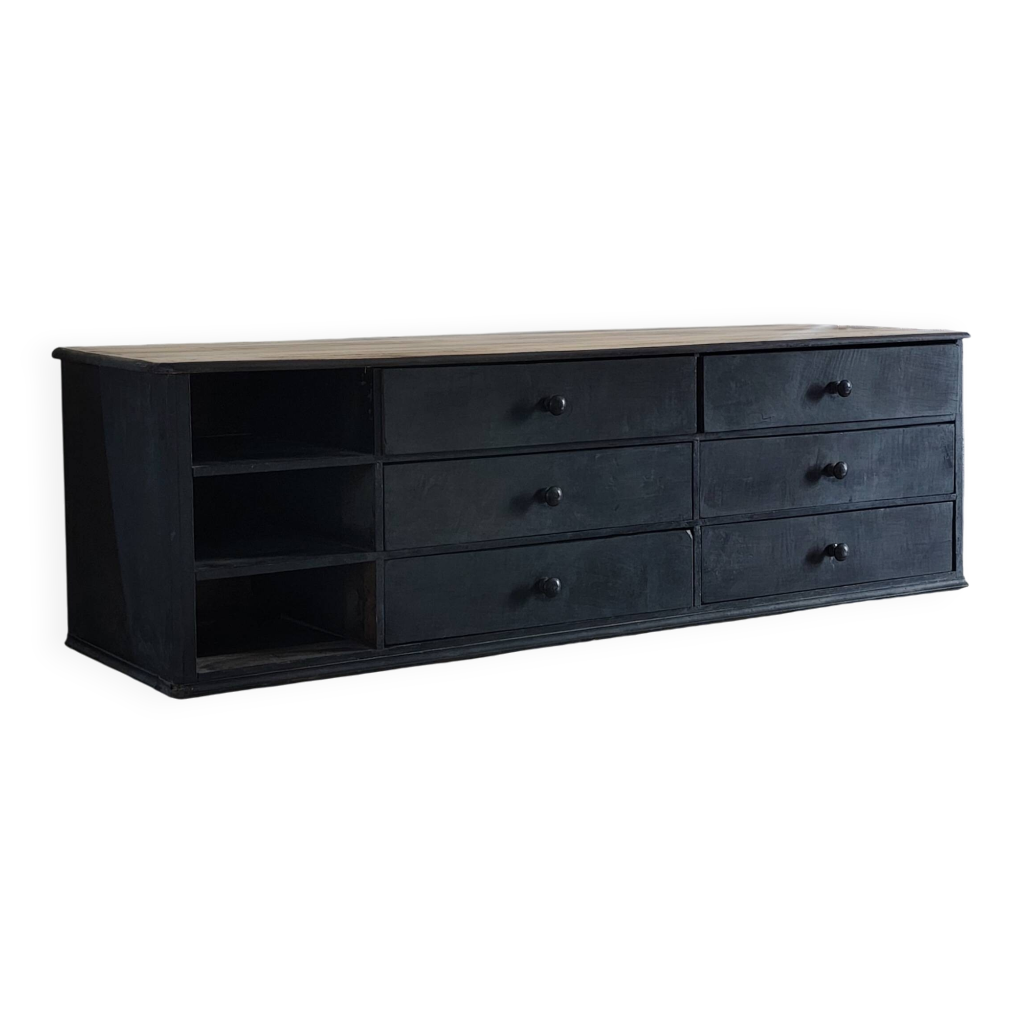 Old drawer unit