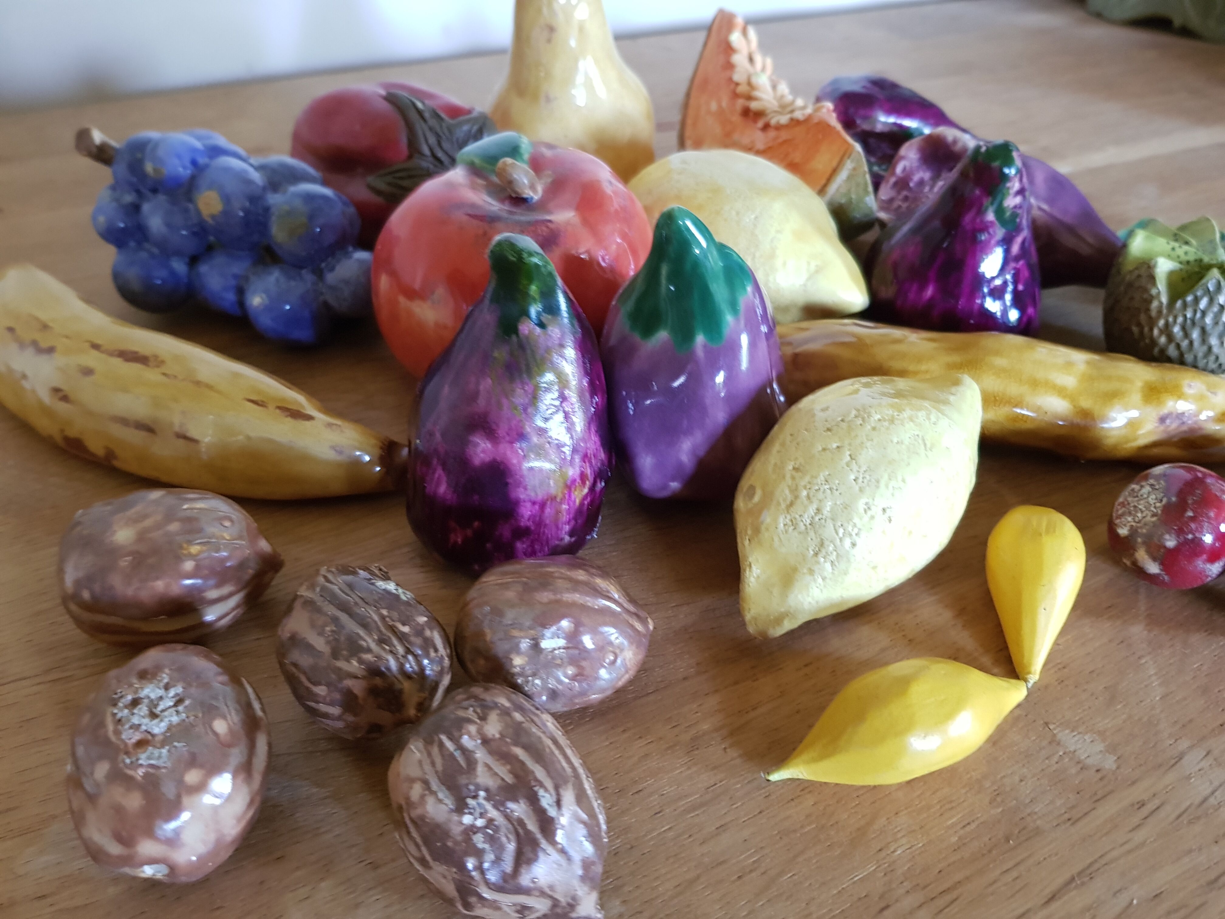 Vintage slurry ceramic fruit lot