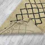 Handcrafted Moroccan Berber carpet 180 X 92 CM