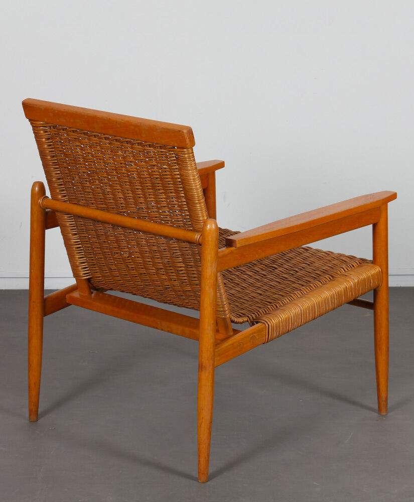 Pair of vintage wicker armchairs published by Uluv, 1960