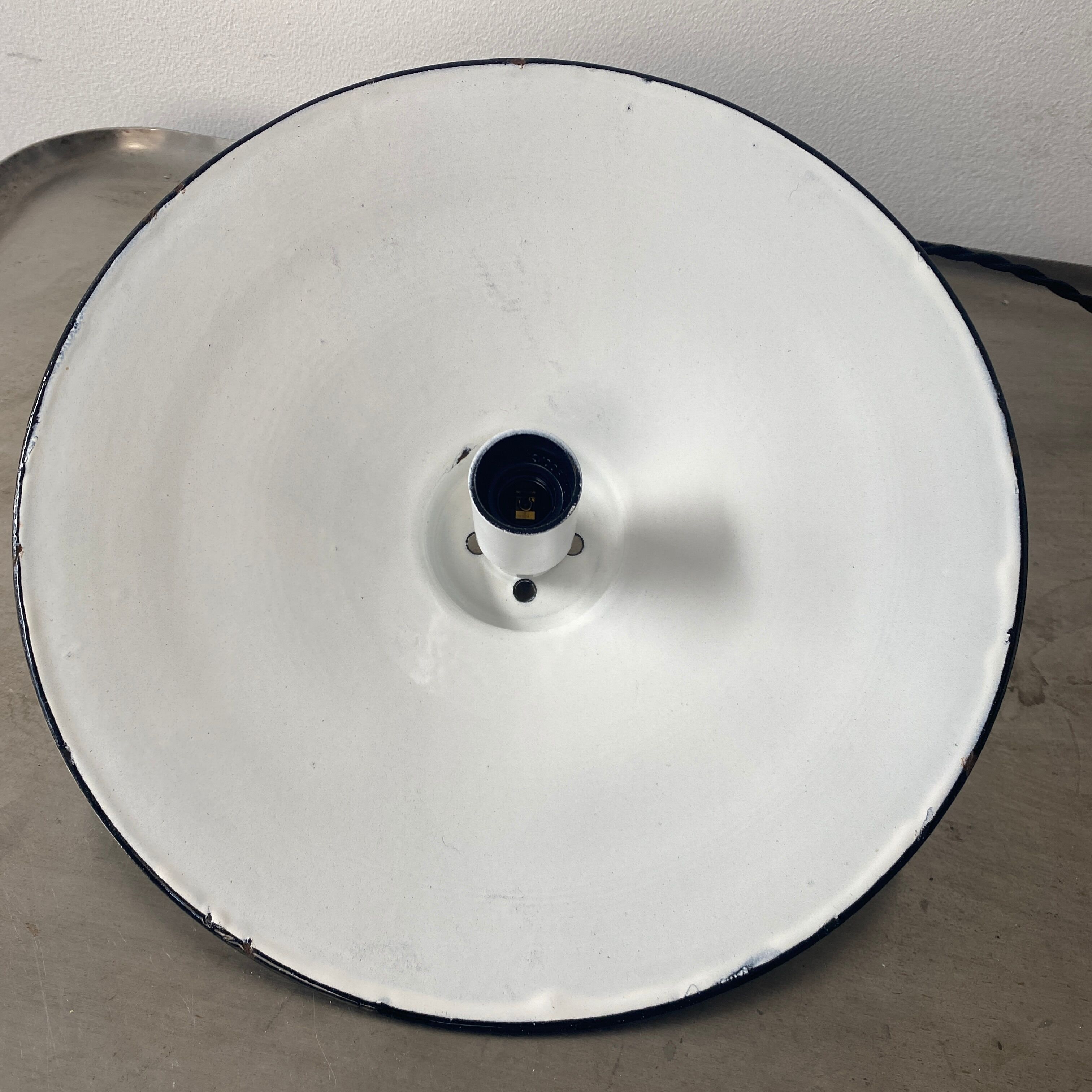 Lot 2 old white enamelled suspensions