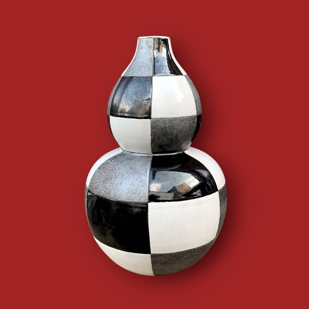 Large ceramic patchwork design vase Todo Mundo (Holland)