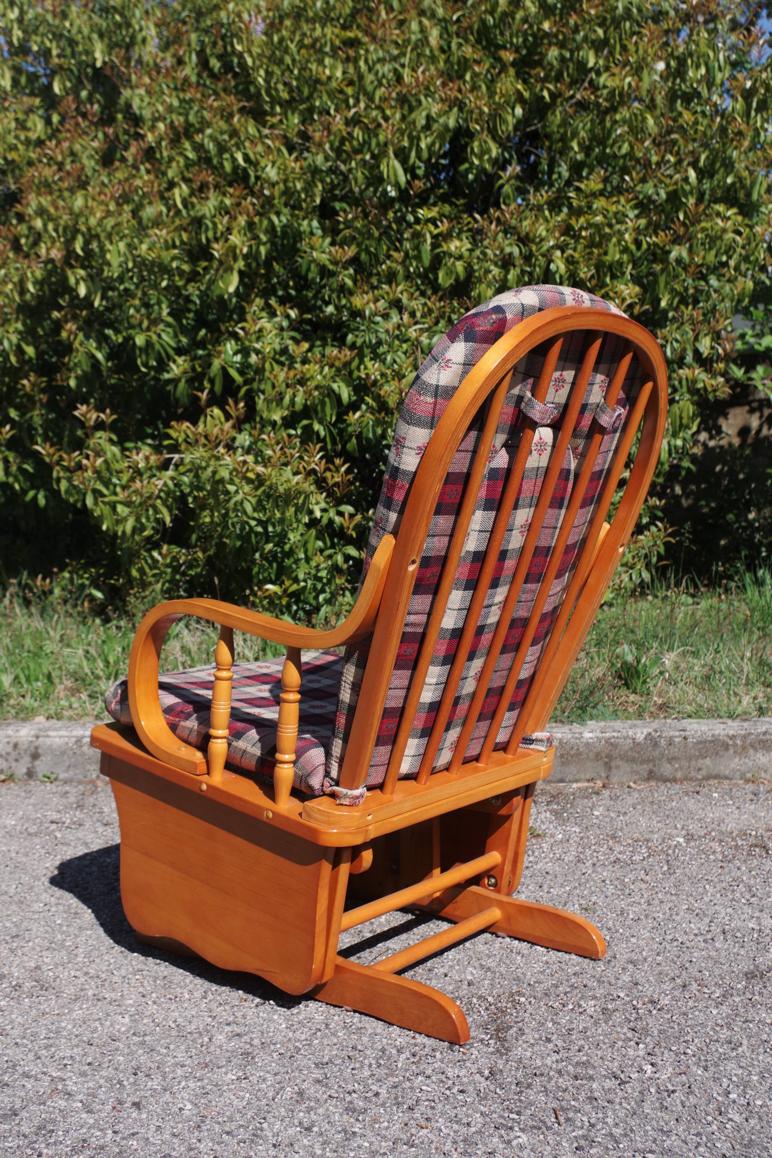 Rocking chair in pine, 1970s