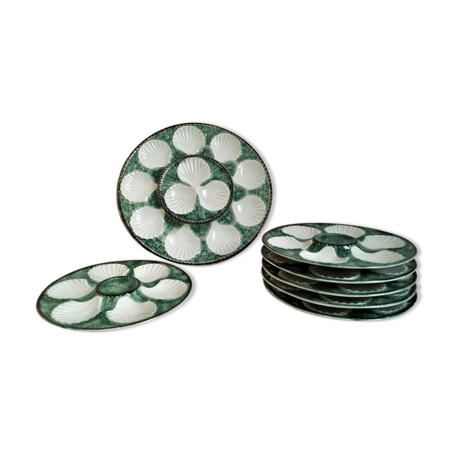 Serving of 6 oyster plates and 1 Longchamp dish