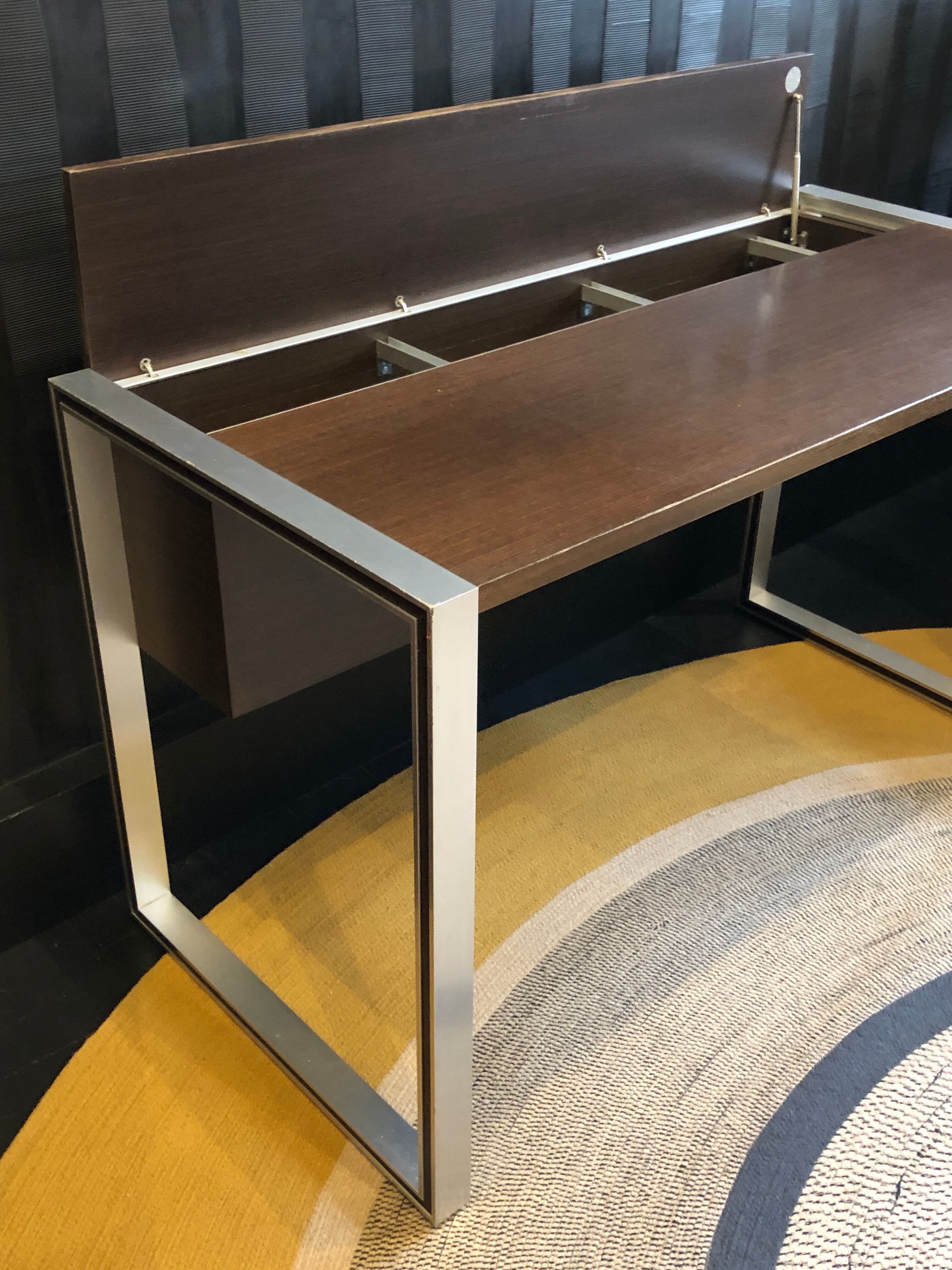 Claude gaillard's desk for Lignet Roset