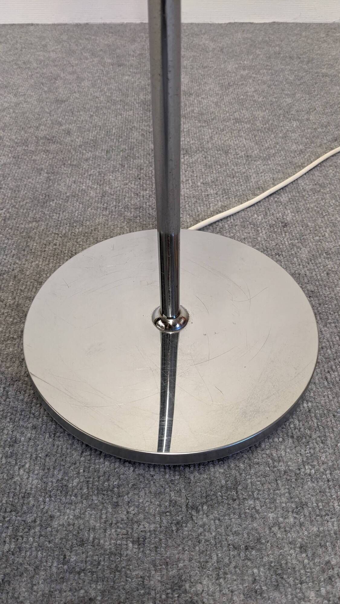 Space age floor lamp with 2 spots by Hustadt Leuchten, Germany, circa 1970.