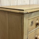 English chest of drawers late nineteenth in fir