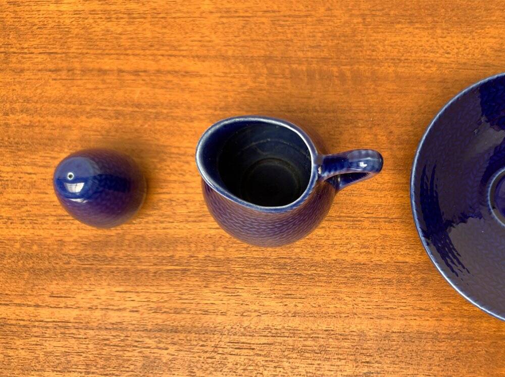 Swedish Salier Mid-Century Bla Eld, Salt Shaker, Milk Jug, Saucer and Plate by Hertha Bengtson for Rörstrand, 1960s, Set of 4