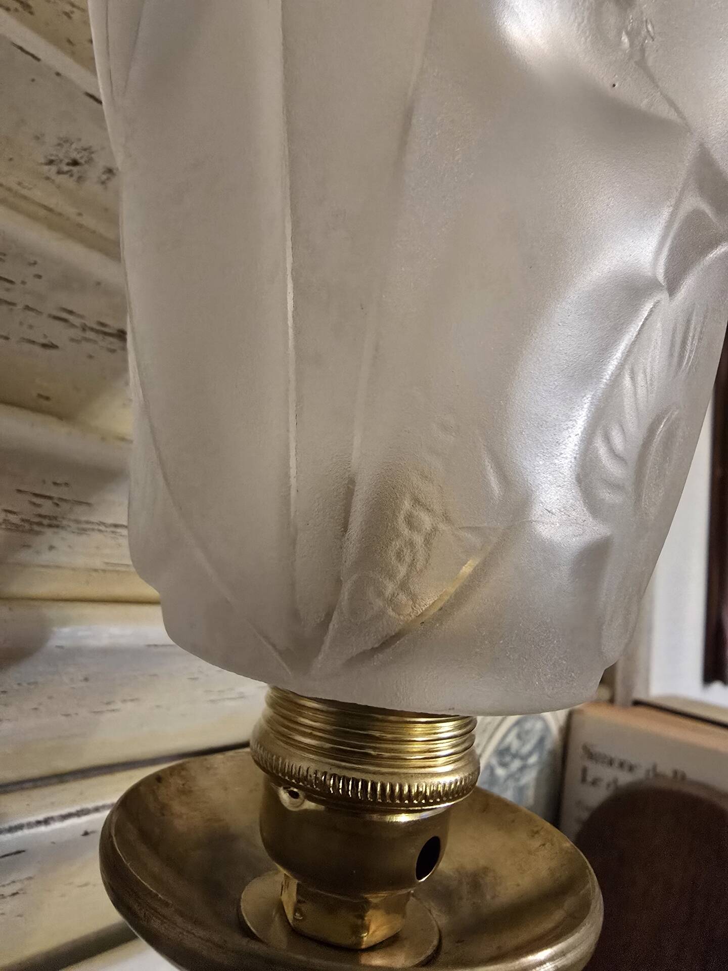 Lampe à poser pied bougeoir en laiton et tulipe Degué signée