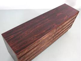 Scandinavian chest of drawers with 8 drawers in Rio rosewood