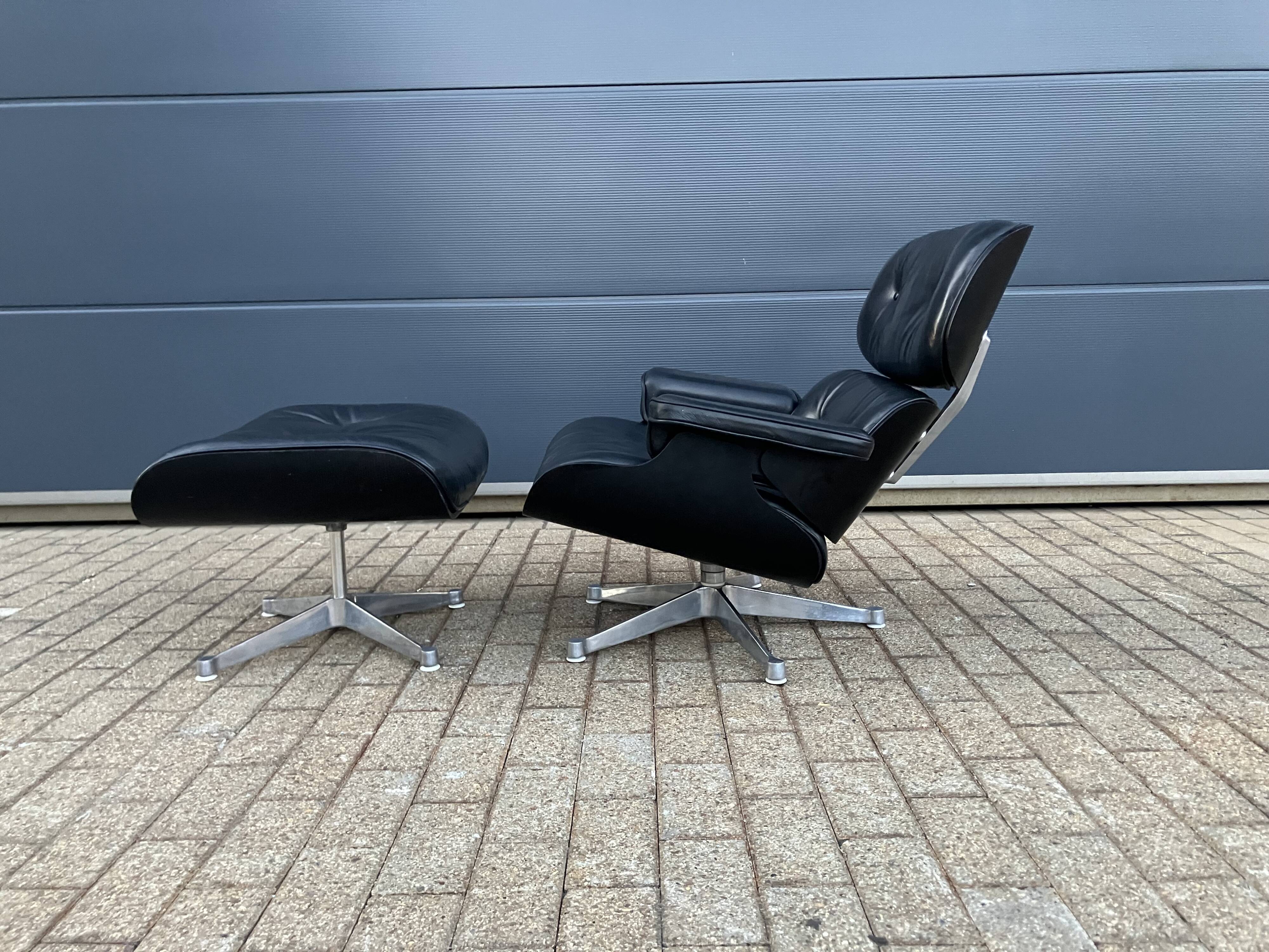 Vitra Eames lounge chair met Ottoman. Jaren 70. In Topstaat!