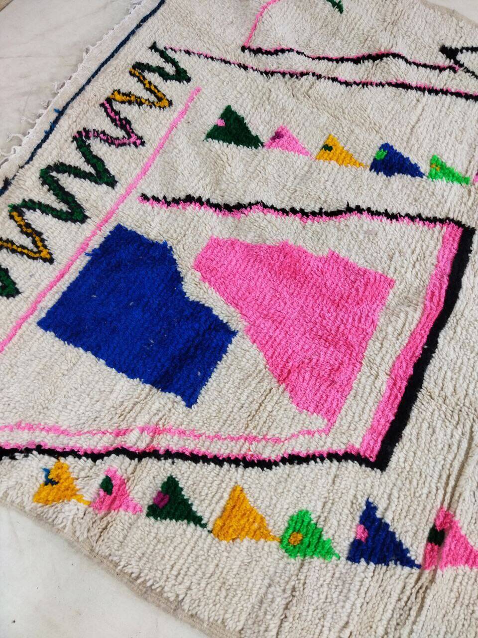 Handmade Moroccan Berber rug 300 x 190 cm