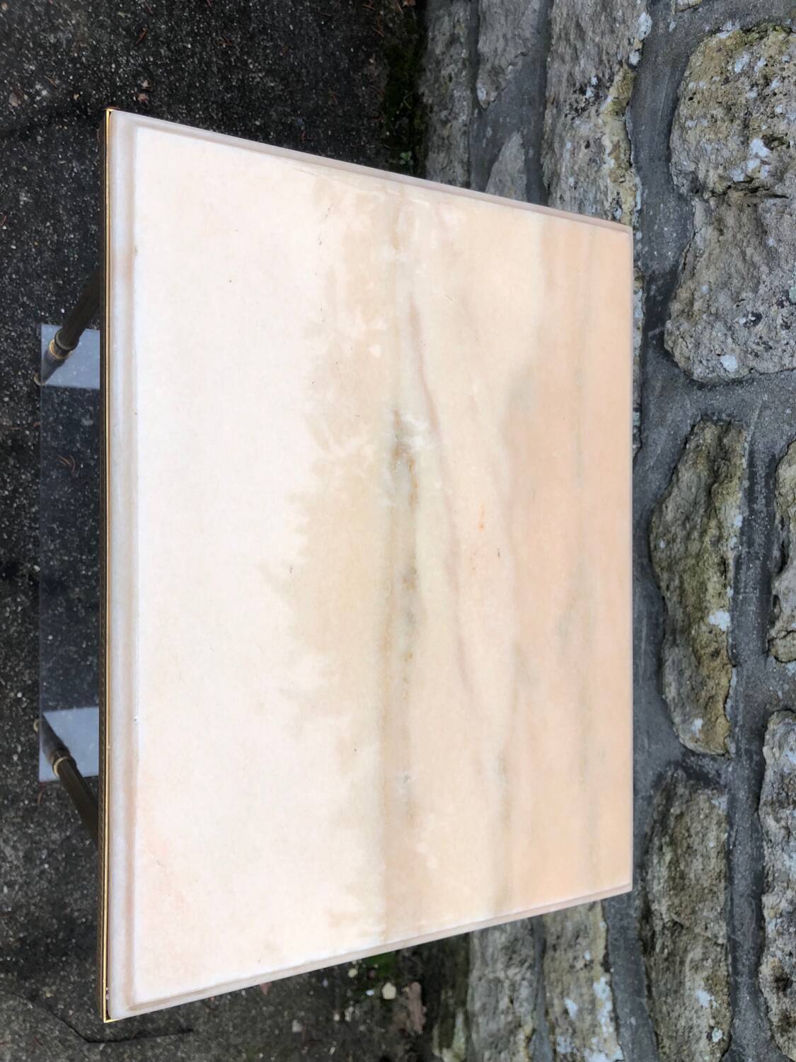 Pedestal side table in gold metal and marble