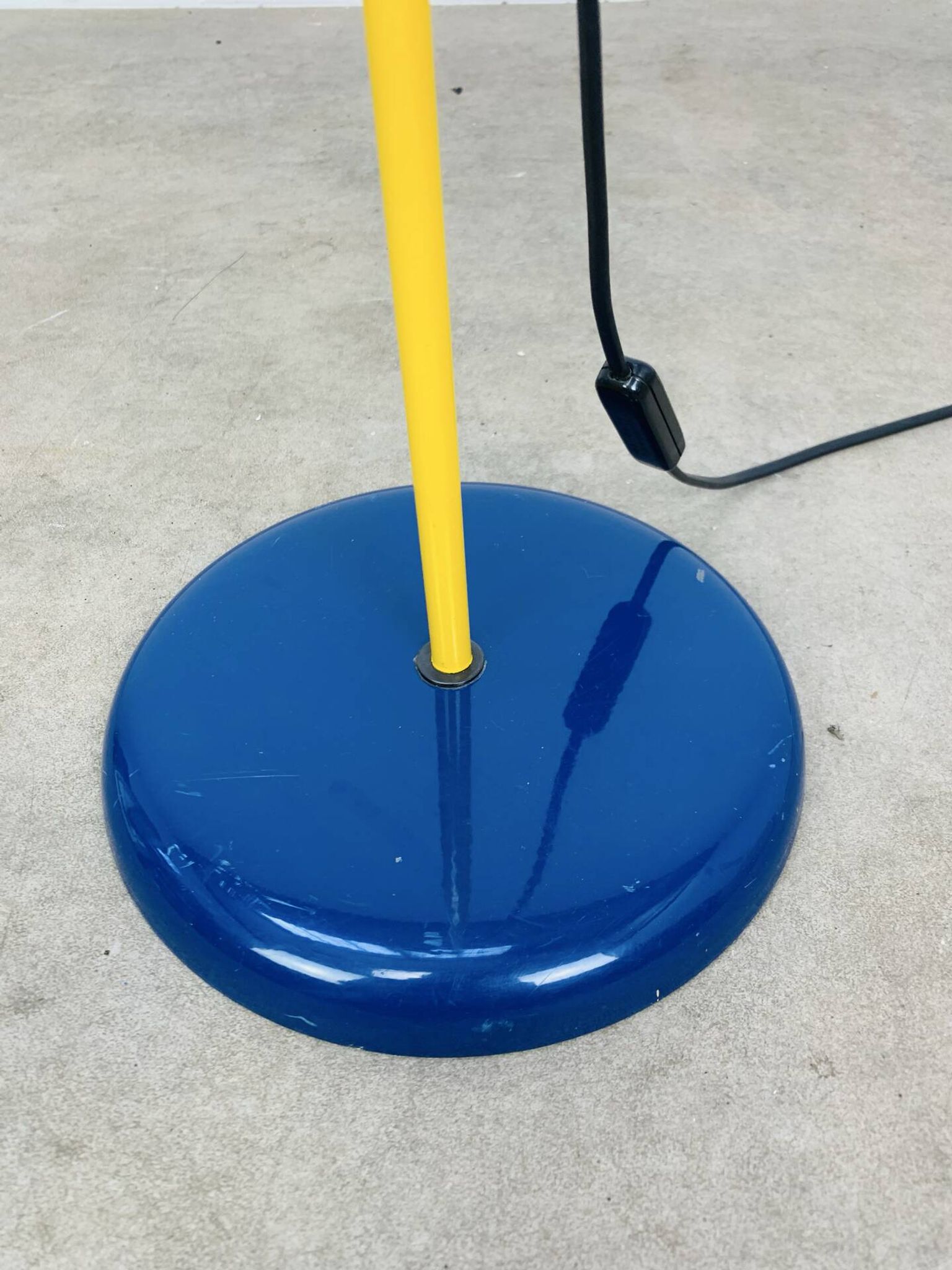 Lampadaire Veneta Lumi couleurs primaires