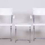 Paire de chaises mucke melder blanches et tabouret fabriqué en tchéquie des années 1930