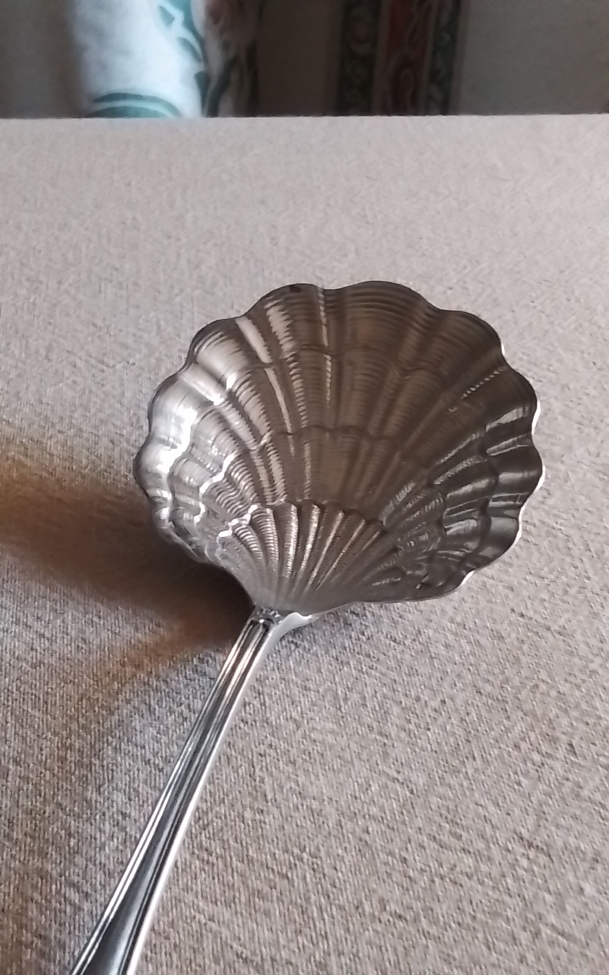 Silver strawberry shovel