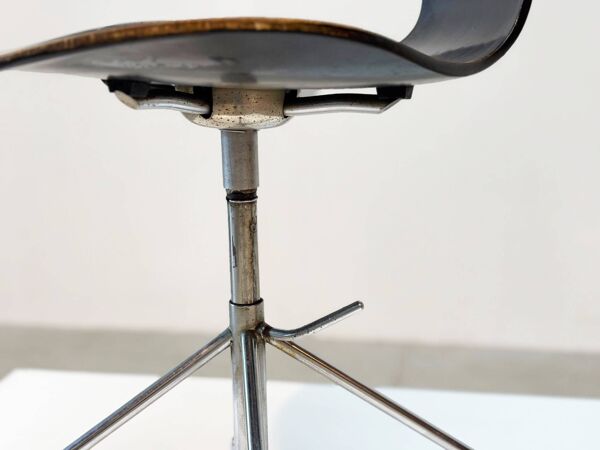 Chaise de bureau Early 3217 par Arne Jacobsen