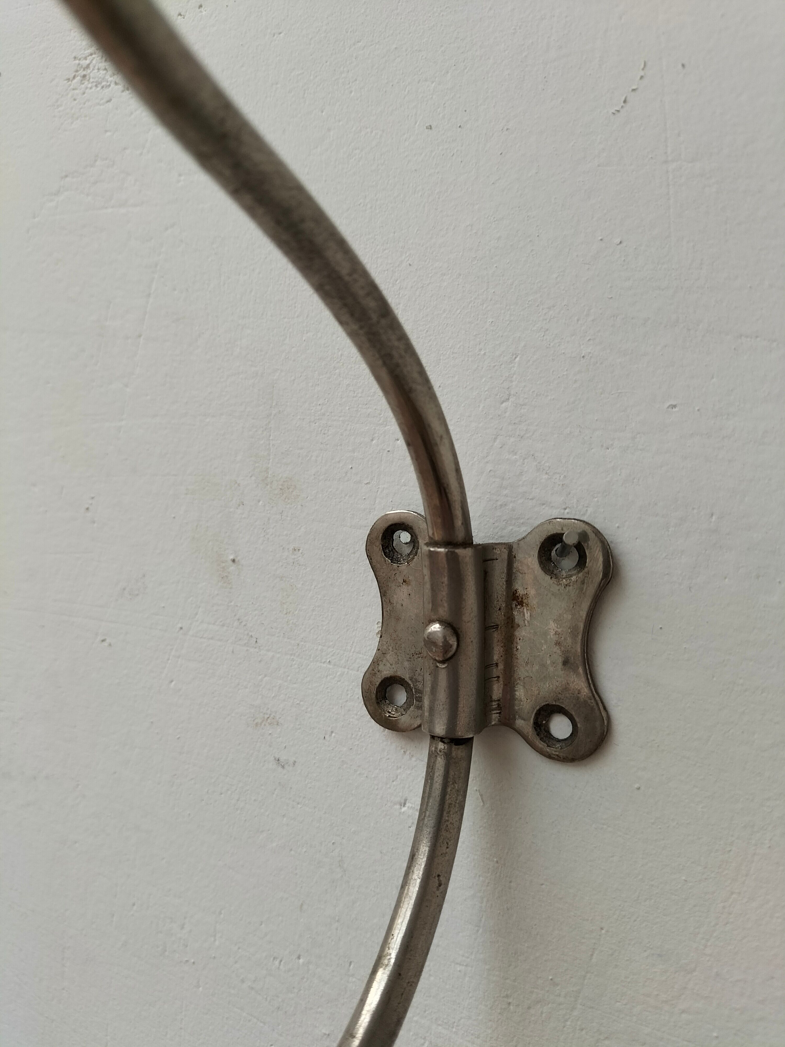 Series of 6 hooks