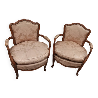 Paire de fauteuils cabriolets style Louis XV