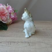Vintage porcelain sitting cat figurine taiwan collection