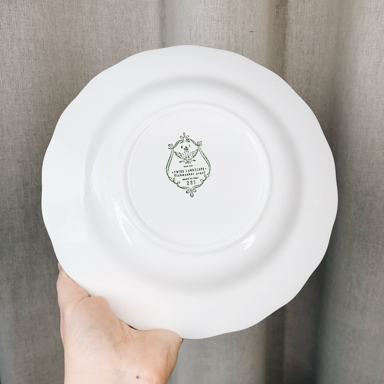 6 hollow plates, made in Italy