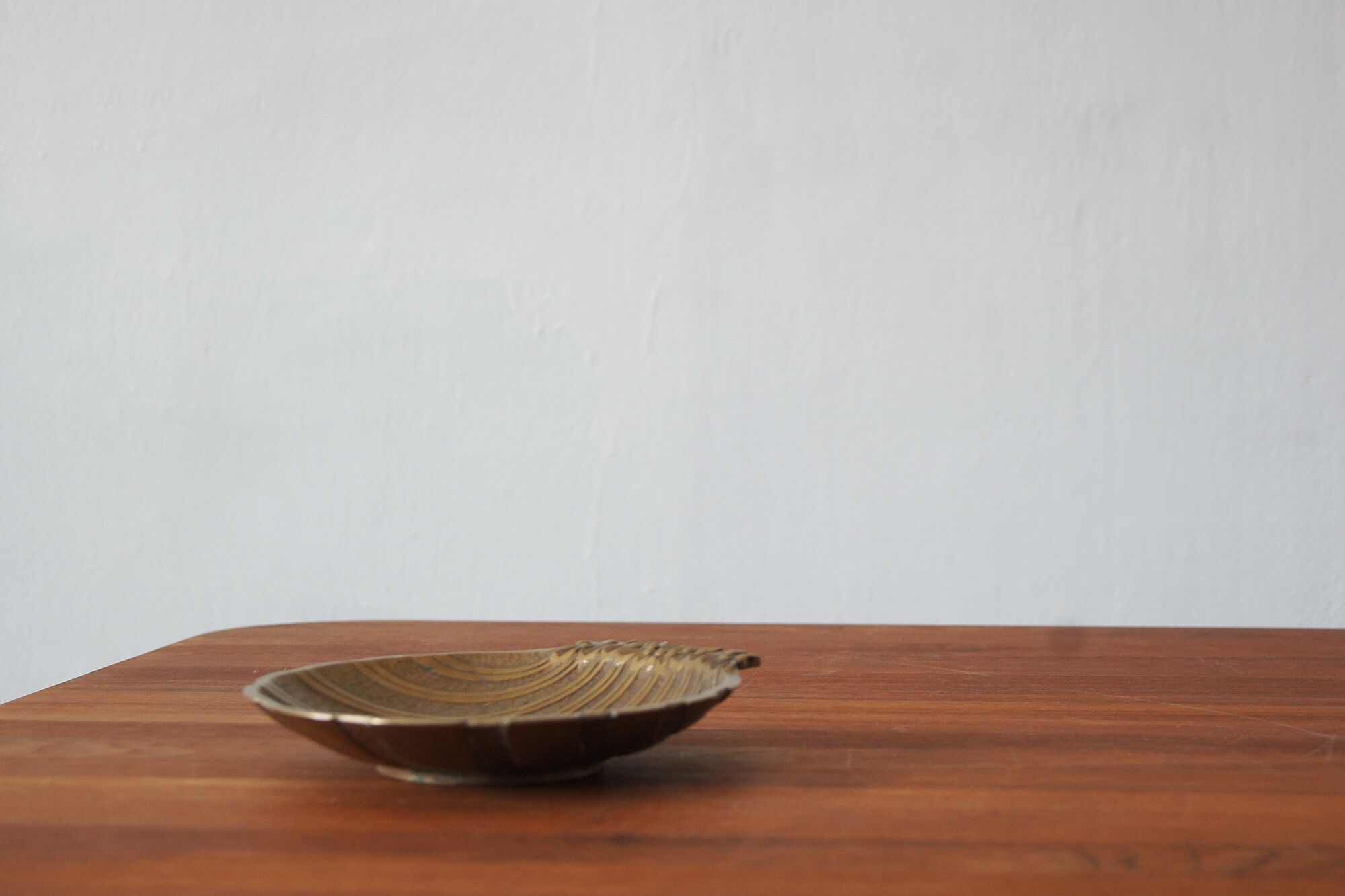 Trinket bowl in brass