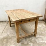 Farm table