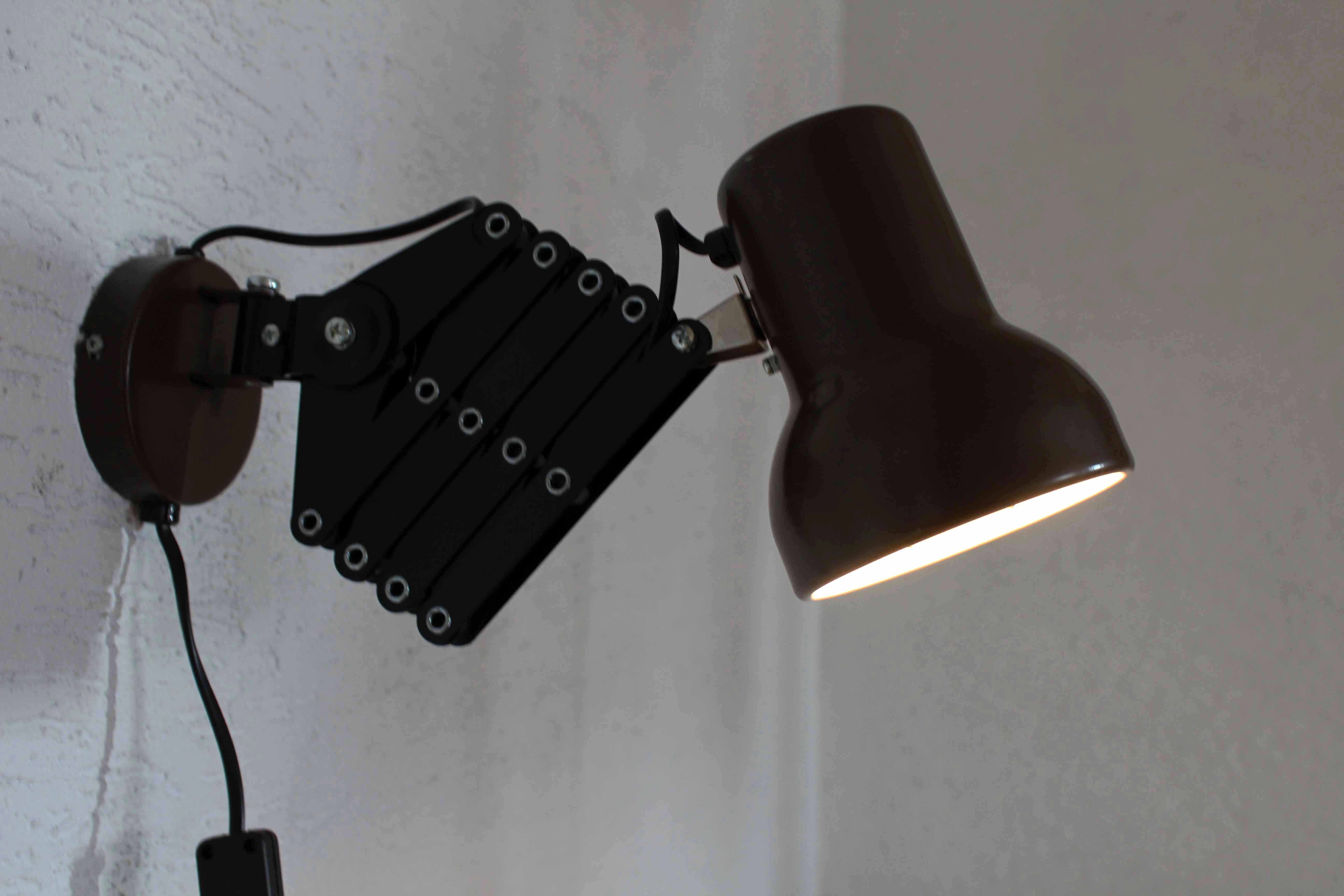 Vintage scissors wall lamp