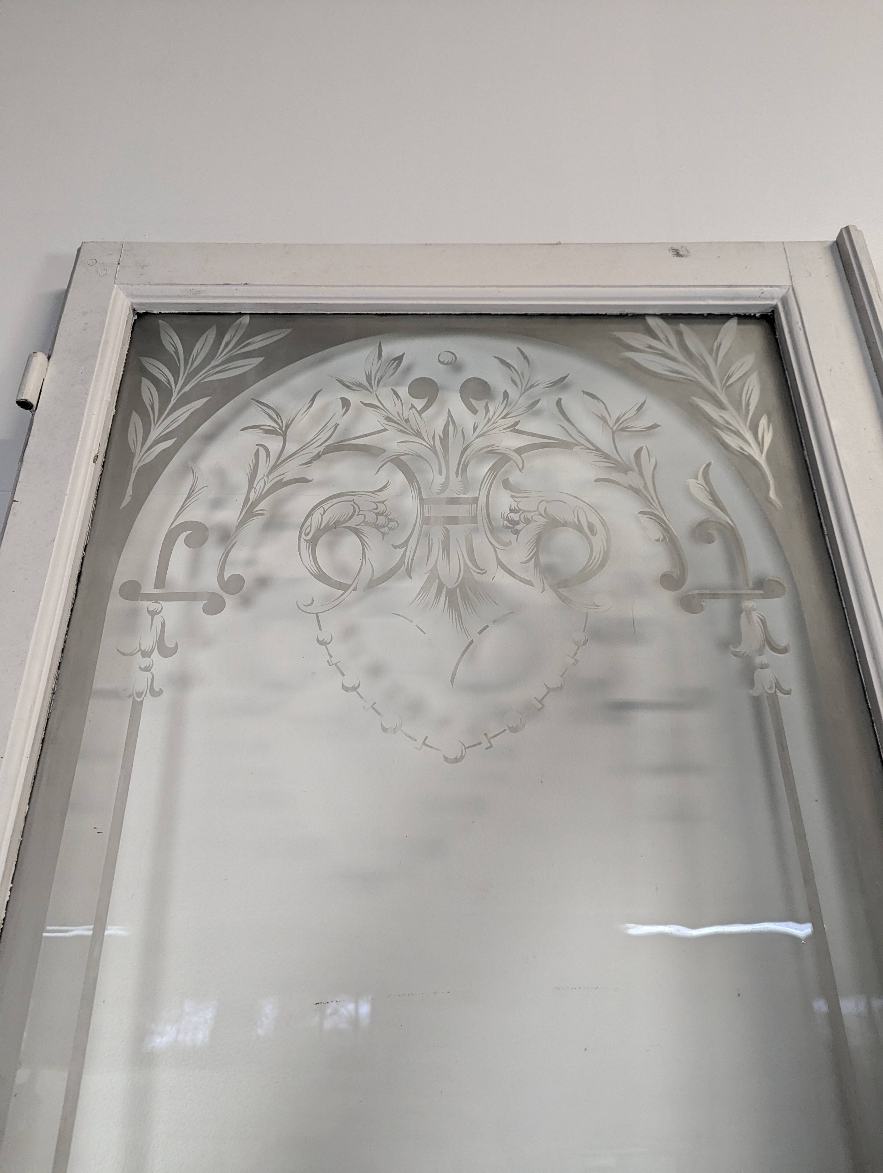 Series of 4 engraved glass doors from the early 20th century.