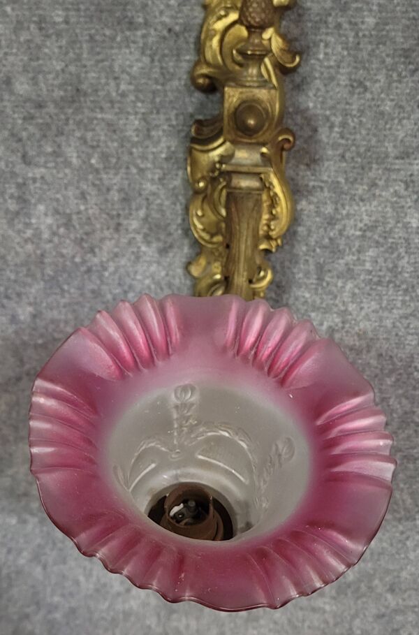 Applique murale ancienne en bronze finement ciselé