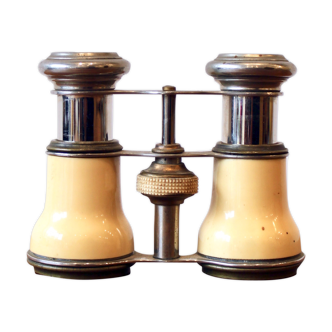 Late 19th Century "Paris Chevalier"opera glasses