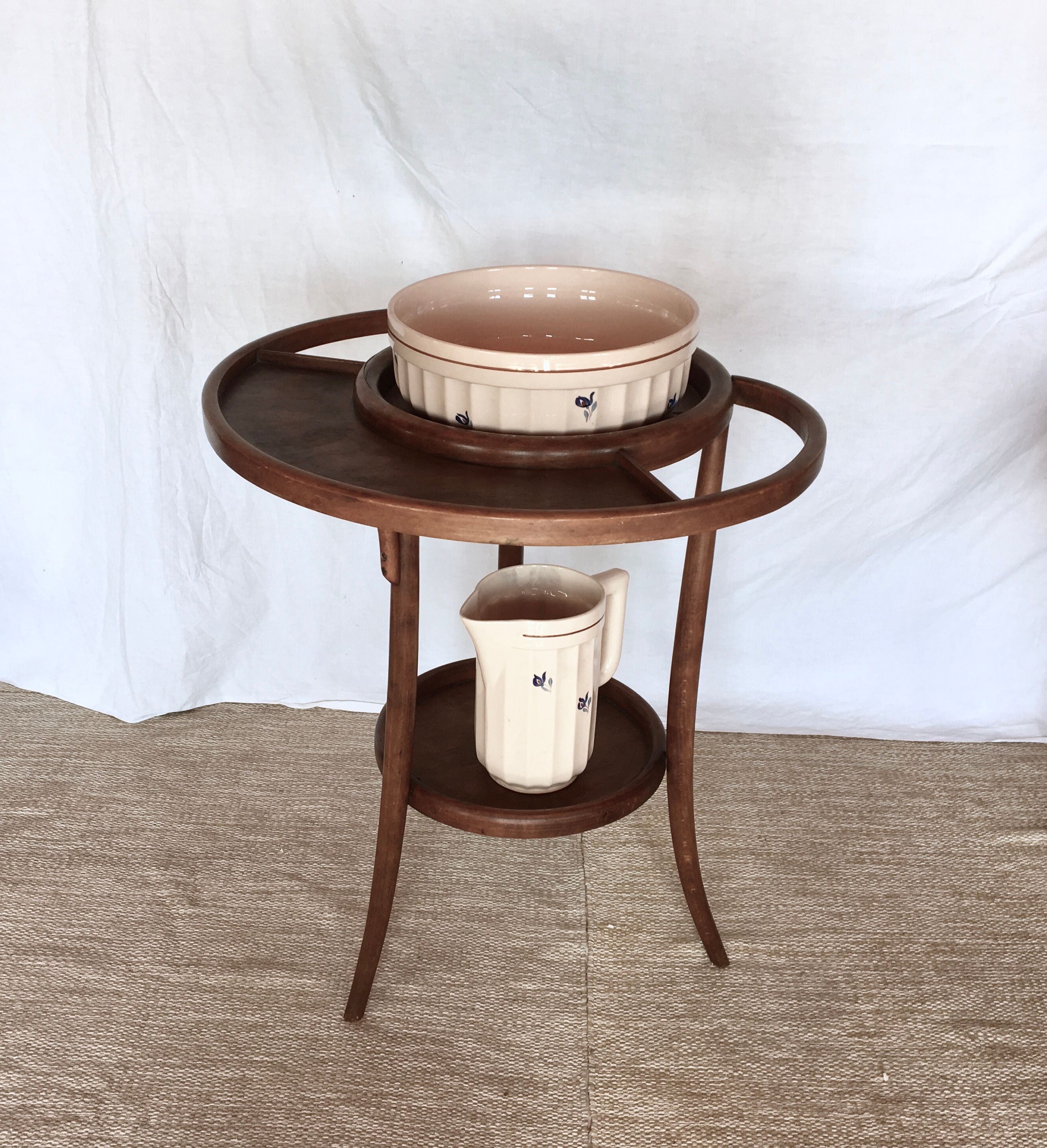 Furniture toilet Baumann 1920/30 and its earthenware