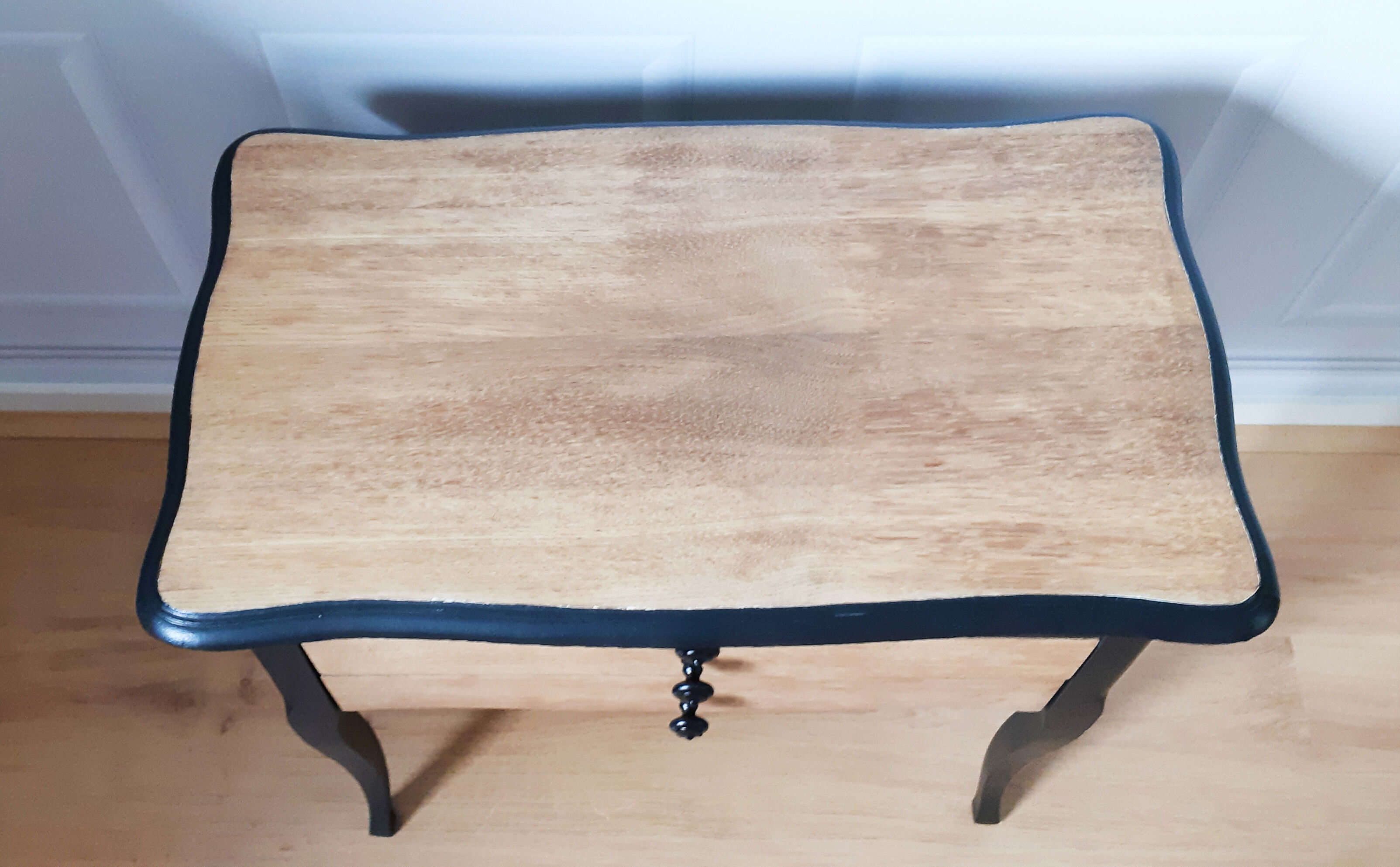 Vintage worker redesigned, bedside table