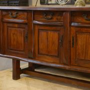 Buffet brutaliste en orme par Aranjou 1950