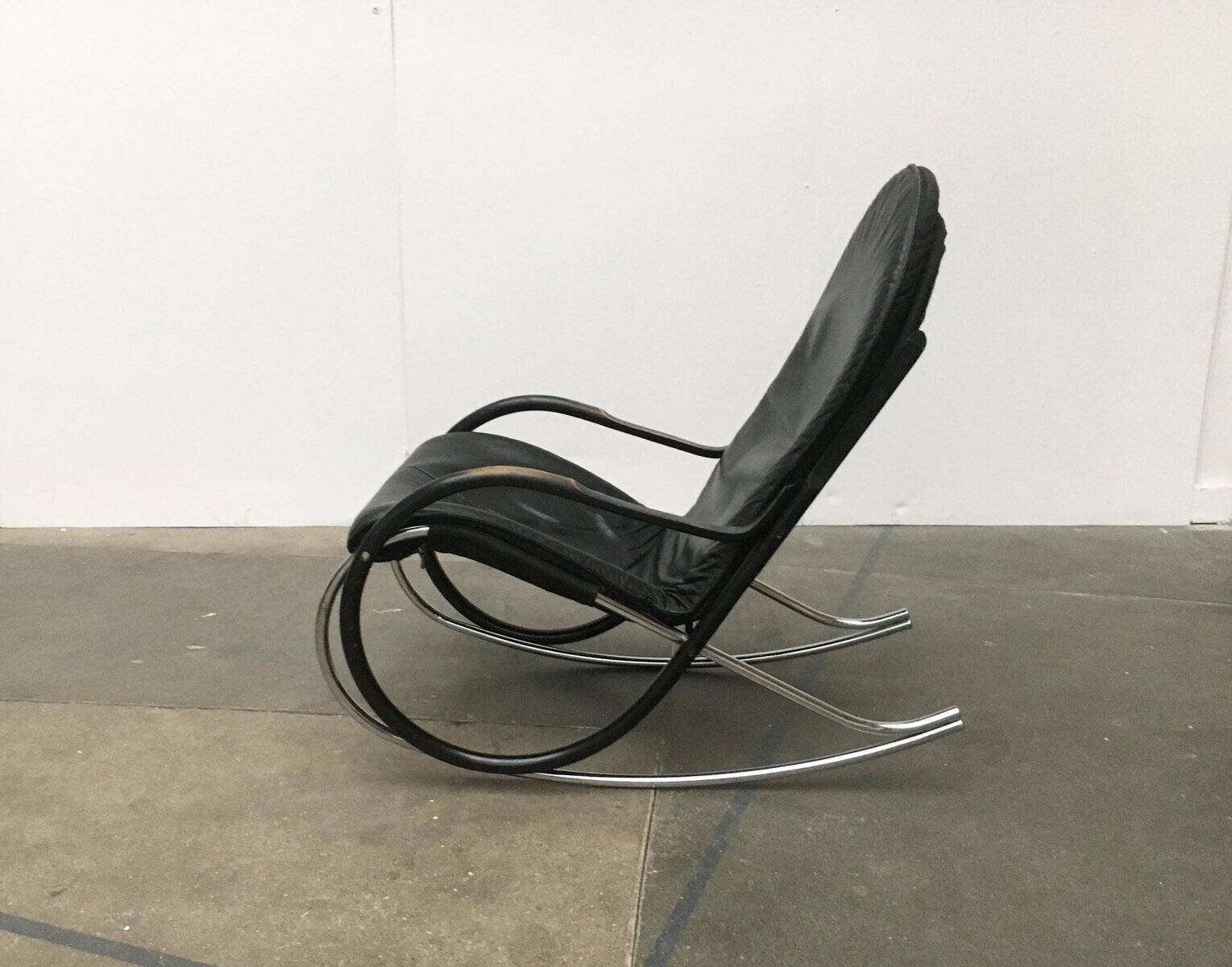 Chaise à bascule Vintage Swiss Nonna par Paul Tuttle pour Strässle