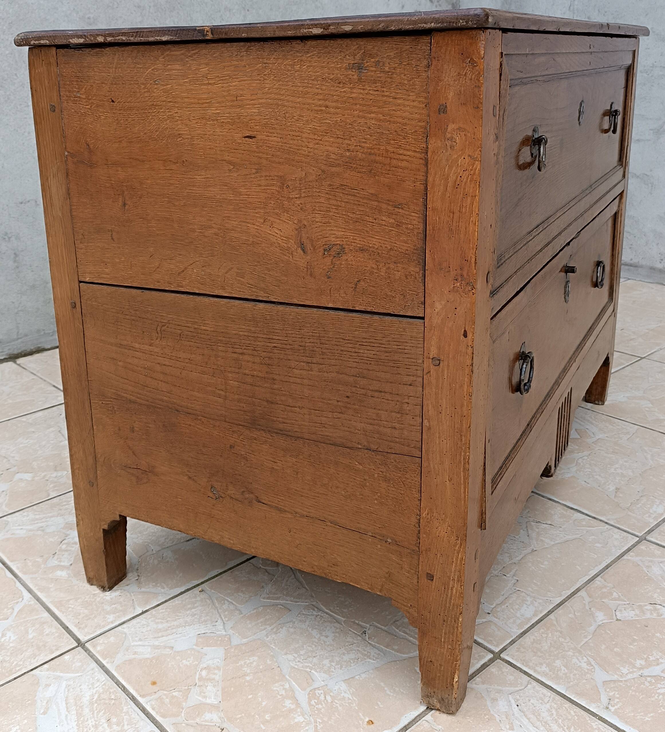 Louis XVI oak chest