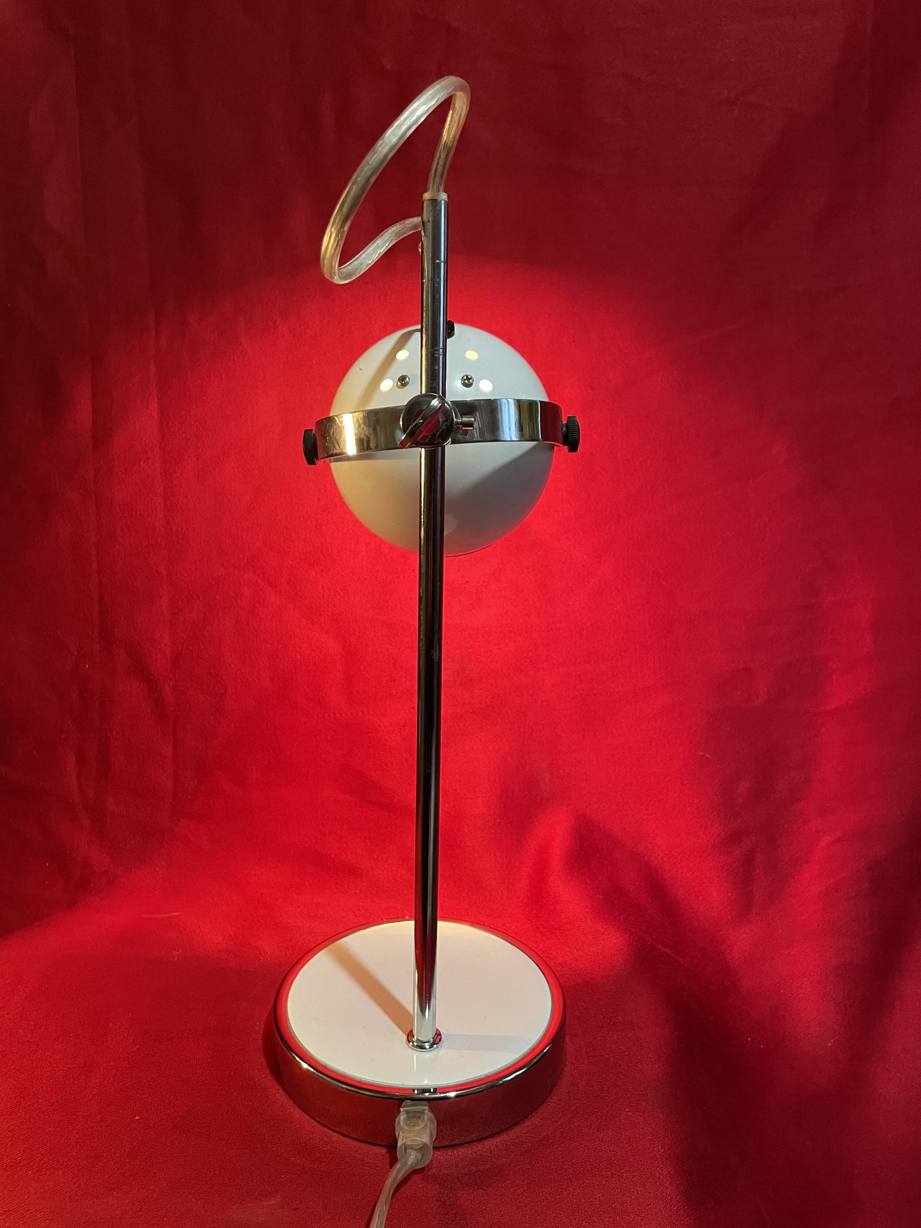 Pair of Eye-Ball lamps, 70s inspiration