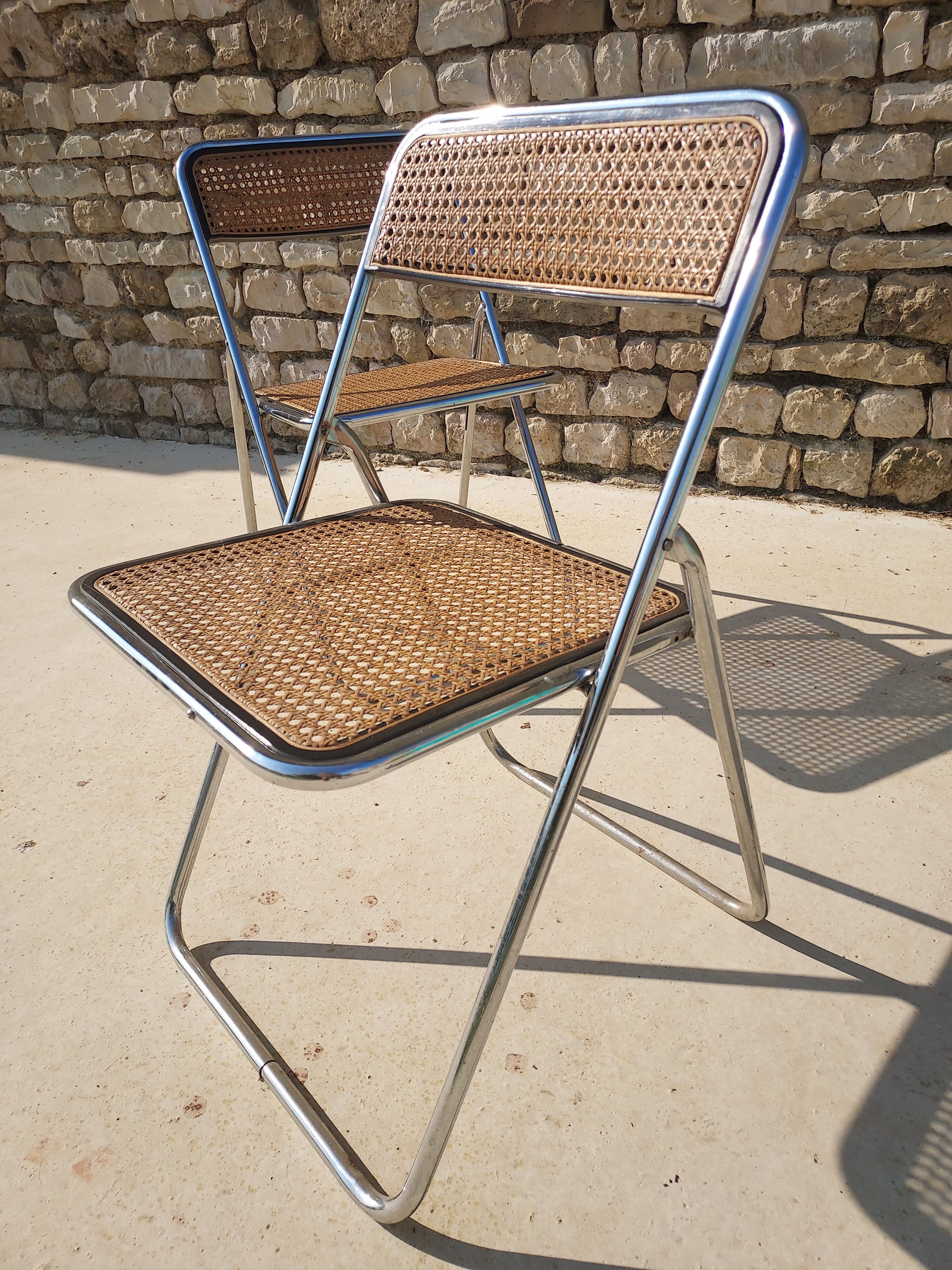 Canned folding chairs