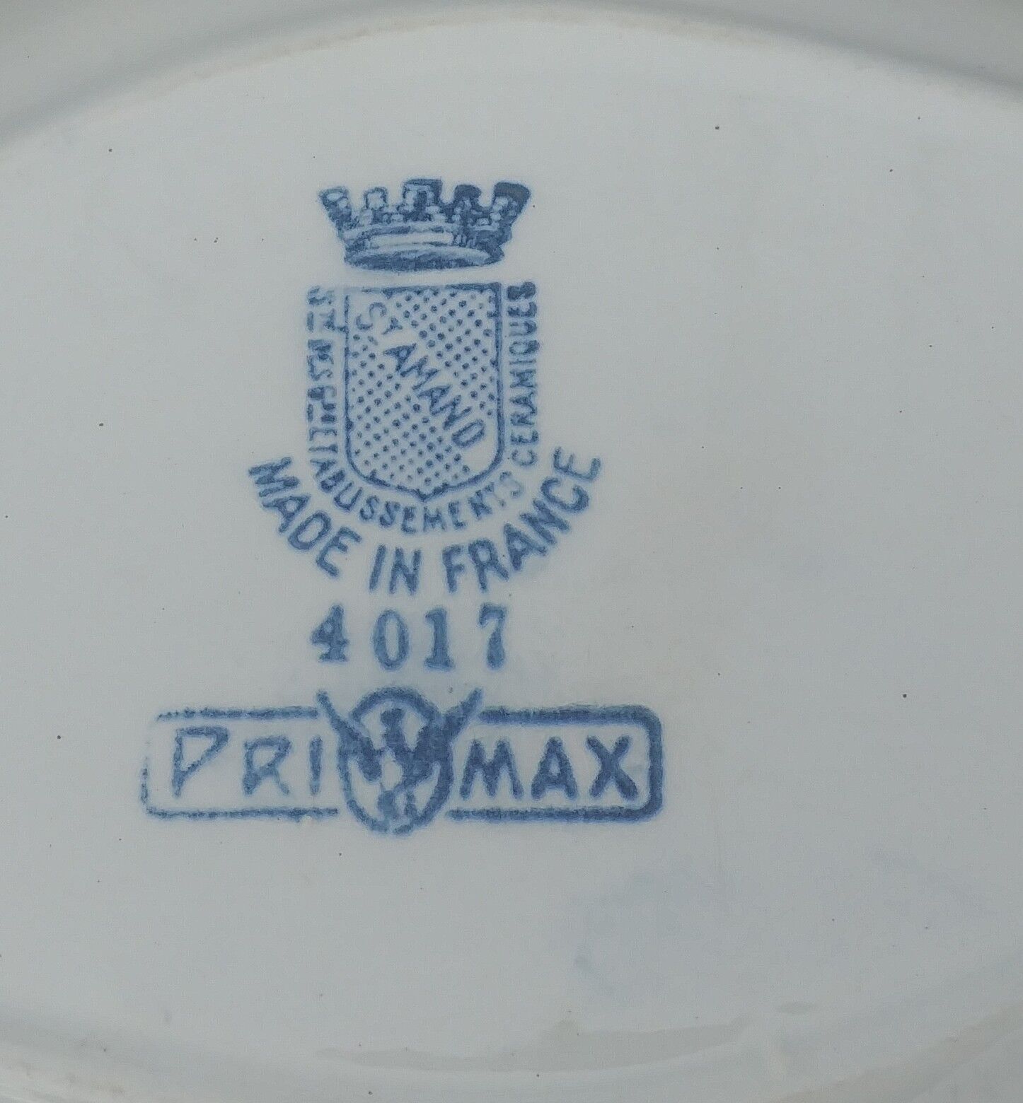 Ceramic dish from St Amand Primax blue