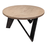 Round coffee table with steel base