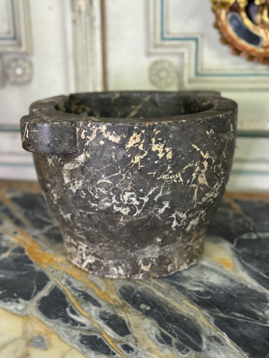 Large grey marble mortar Saint Anne, 19th century