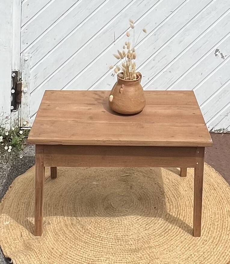 Antique farmhouse coffee table with 1 drawer in raw solid wood
