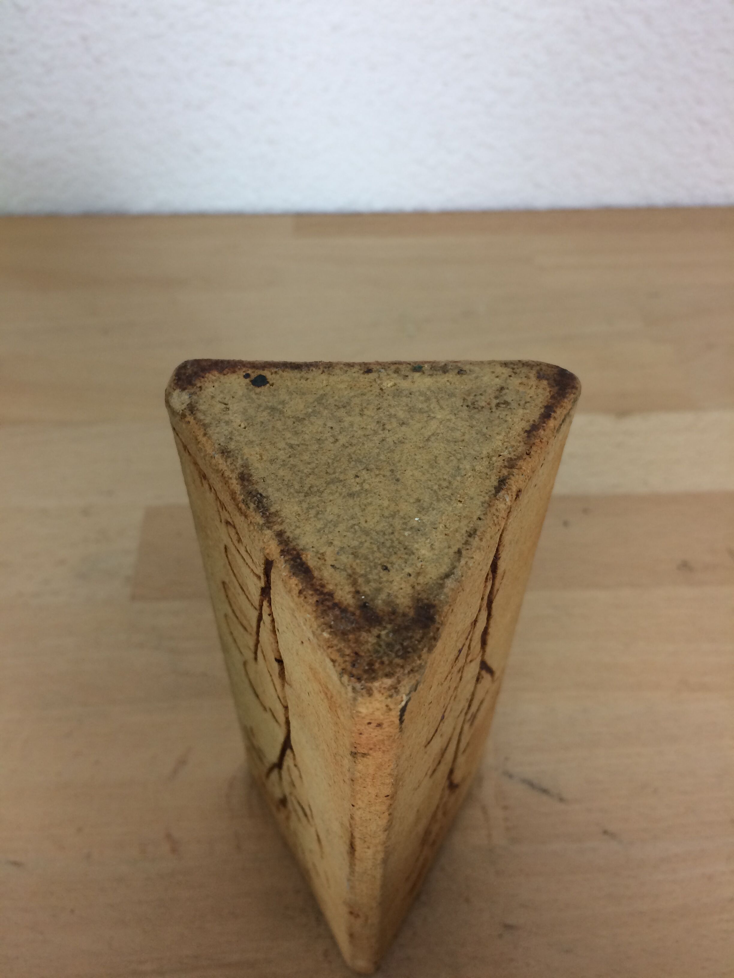 Raymonde Leduc herbarium triangular vase, ceramics