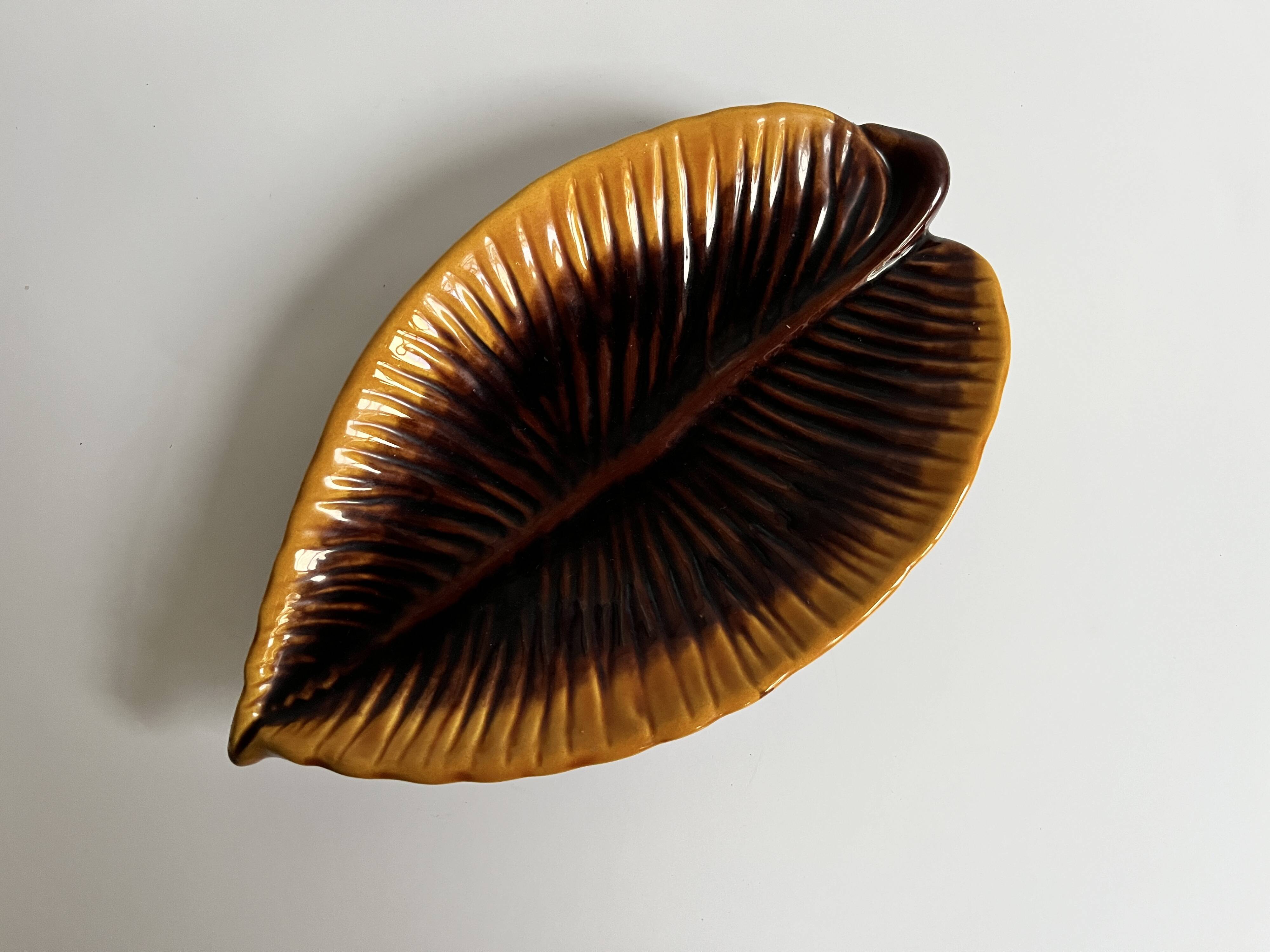 Vide poche céramique feuille