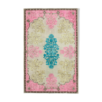 Hand-knotted unique anatolian 1980s 190 cm x 290 cm pink carpet